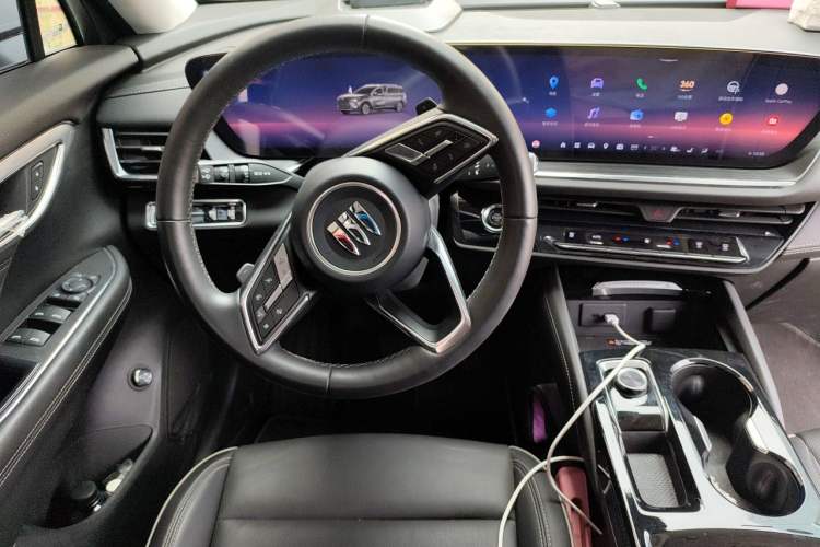 Used Buick Envision 2025 Encore Plus 28T Two-Wheel-Drive Platinum Edition Steering Wheel