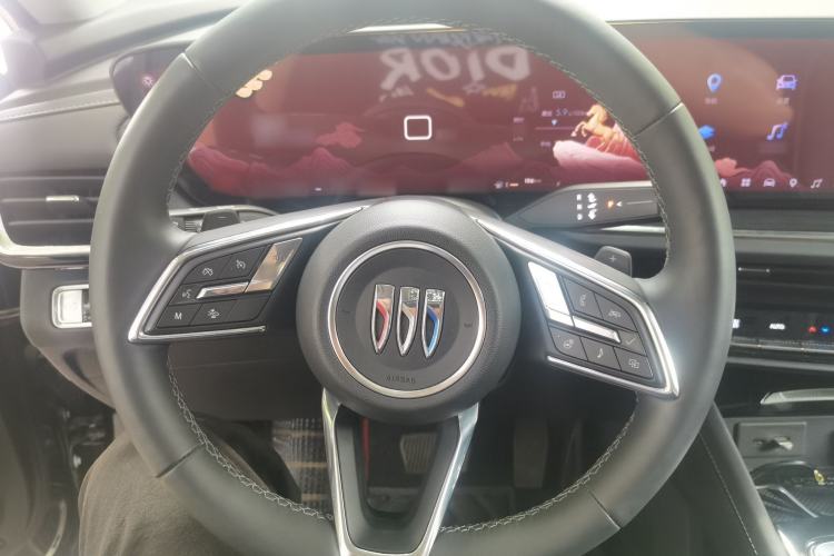 Used Buick Envision 2025 Encore Plus 28T Two-Wheel-Drive Platinum Edition Steering Wheel