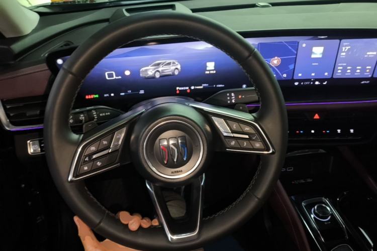 Used Buick Envision 2025 Encore Plus 28T Two-Wheel-Drive Platinum Edition Steering Wheel