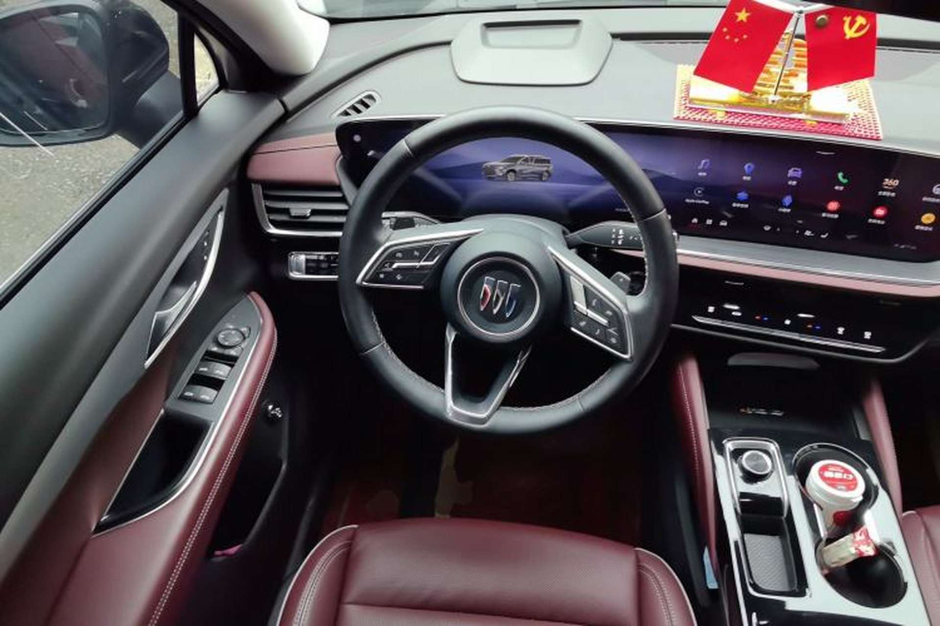Used Buick Envision 2025 Encore Plus 28T Two-Wheel-Drive Platinum Edition Steering Wheel