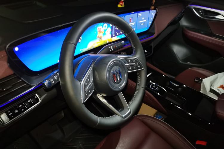 Used Buick Envision 2025 Encore Plus 28T Two-Wheel-Drive Platinum Edition Steering Wheel