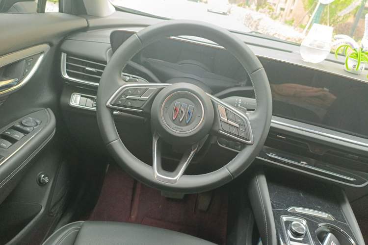 Used Buick Envision 2025 25T Entry-Grade Platinum Edition Steering Wheel