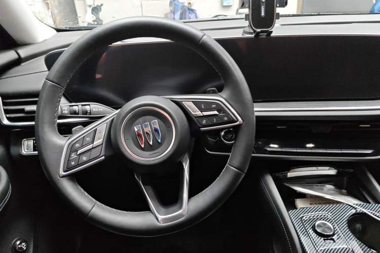 Used Buick Envision 2025 Encore Plus 28T Two-Wheel-Drive Platinum Edition Steering Wheel