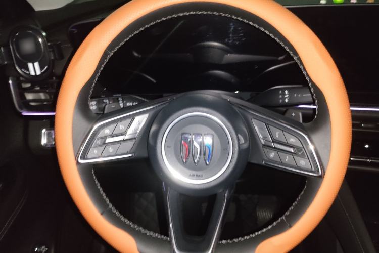 Used Buick Envision 2025 Encore Plus 28T Two-Wheel-Drive Platinum Edition Steering Wheel