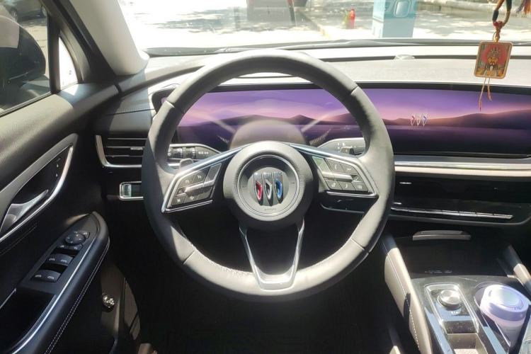Used Buick Envision 2025 Encore Plus 28T Two-Wheel-Drive Platinum Edition Steering Wheel