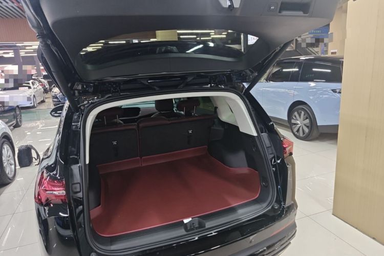 Used Buick Envision 2025 Encore Plus 28T Two-Wheel-Drive Platinum Edition Trunk