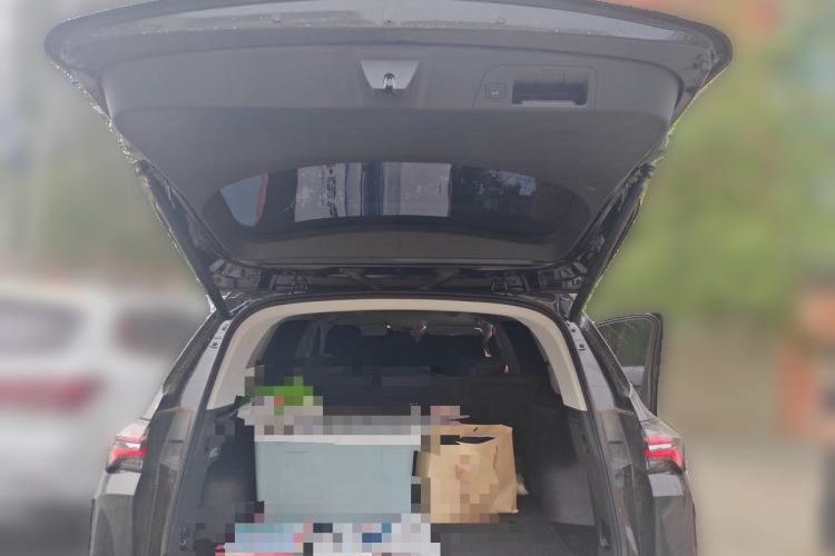 Used Buick Envision 2025 Encore Plus Four-Wheel Drive Avenir Trunk