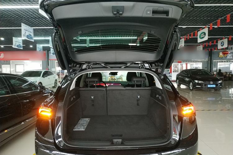 Used Buick Envision 2025 25T Entry-Grade Platinum Edition Trunk