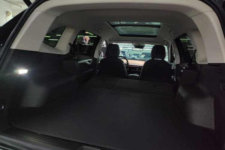 Used Buick Envision 2025 Encore Plus 28T Two-Wheel-Drive Platinum Edition Trunk