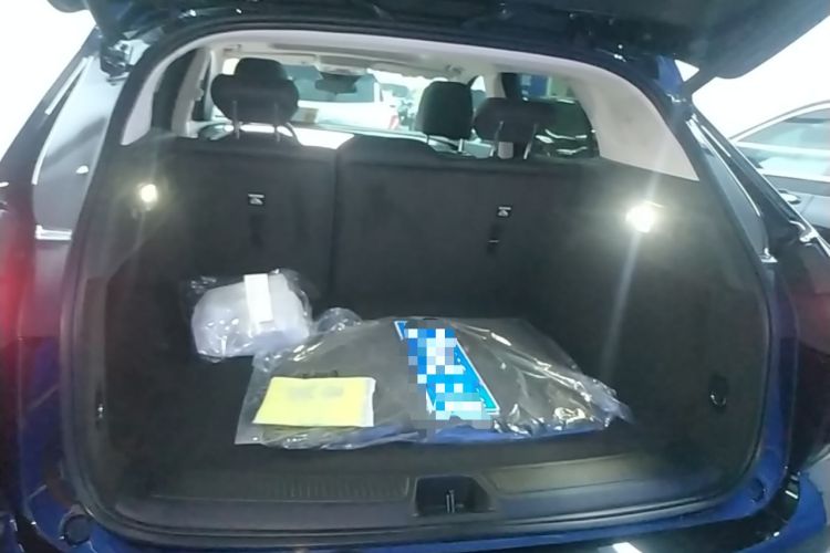 Used Buick Envision 2025 25T Entry-Grade Platinum Edition Trunk