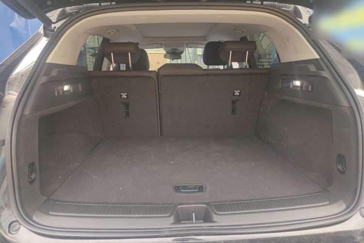 Used Buick Envision 2025 25T Entry-Grade Platinum Edition Trunk