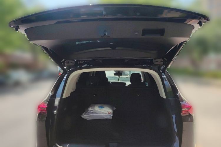 Used Buick Envision 2025 Encore Plus 28T Two-Wheel-Drive Platinum Edition Trunk