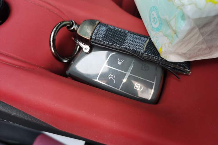 Used Buick Envision 2025 Encore Plus 28T Two-Wheel-Drive Platinum Edition Vehicle Key