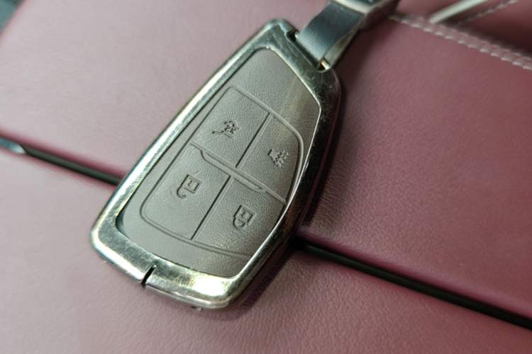 Used Buick Envision 2025 Encore Plus 28T Two-Wheel-Drive Platinum Edition Vehicle Key