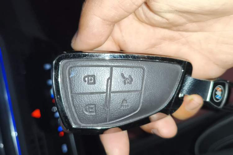 Used Buick Envision 2025 Encore Plus 28T Two-Wheel-Drive Platinum Edition Vehicle Key