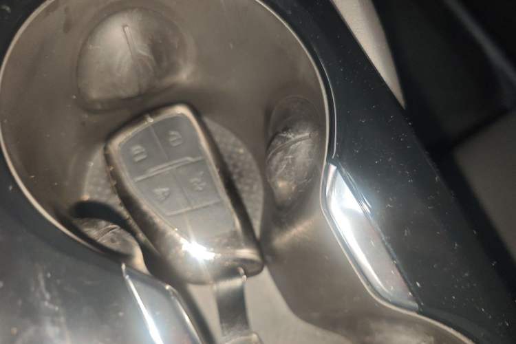 Used Buick Envision 2025 Encore Plus 28T Two-Wheel-Drive Platinum Edition Vehicle Key