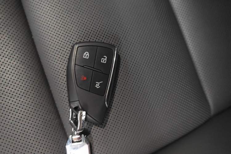 Used Buick Envision 2025 Encore Plus 28T Two-Wheel-Drive Platinum Edition Vehicle Key