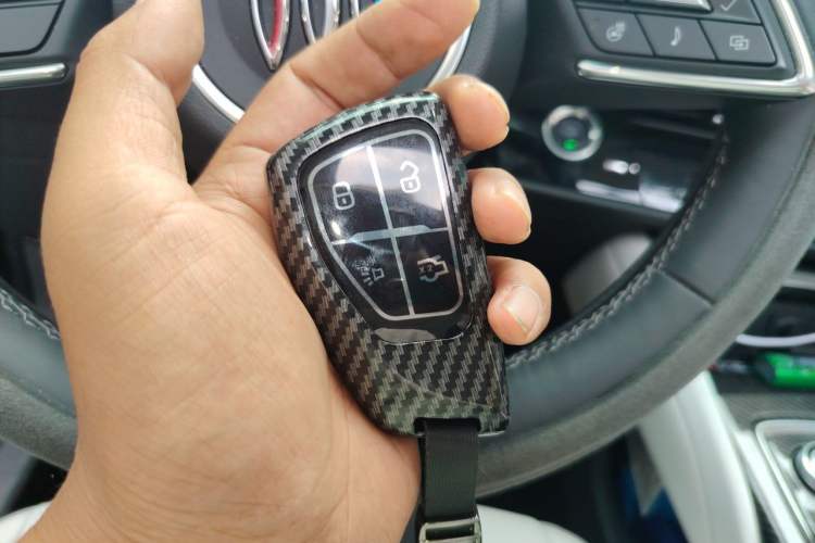 Used Buick Envision 2025 Encore Plus Four-Wheel Drive Avenir Vehicle Key