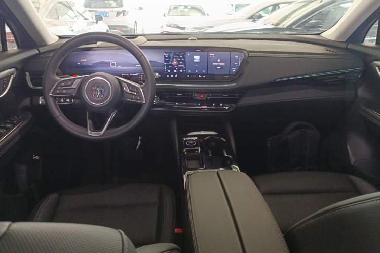 Used Buick Envision 2025 25T Entry-Grade Platinum Edition Center Console