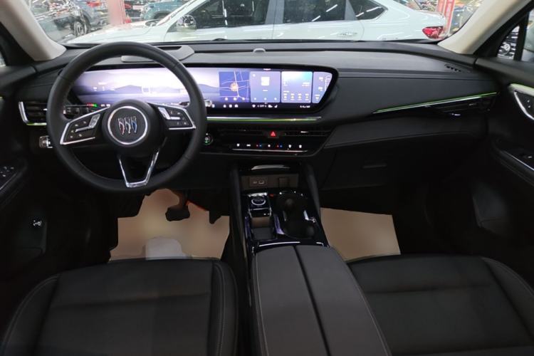 Used Buick Envision 2025 25T Entry-Grade Platinum Edition Center Console