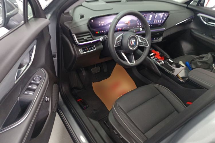 Used Buick Envision 2025 Encore Plus 28T Two-Wheel-Drive Platinum Edition Driver Seat
