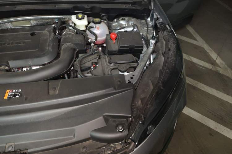 Used Buick Envision 2025 Encore Plus 28T All-Wheel-Drive Platinum Edition Engine Bay Left