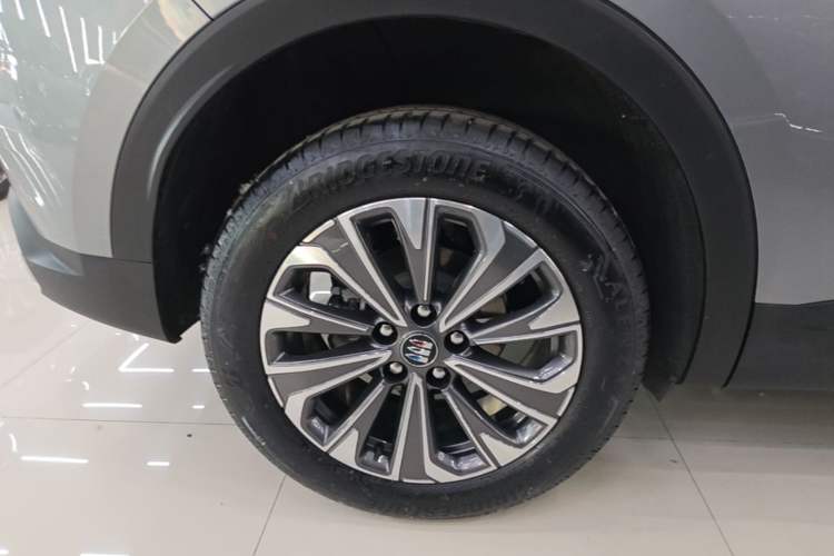 Used Buick Envision 2025 25T Entry-Grade Platinum Edition Exterior 5