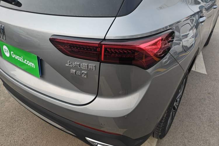 Used Buick Envision 2025 25T Entry-Grade Platinum Edition Exterior 6