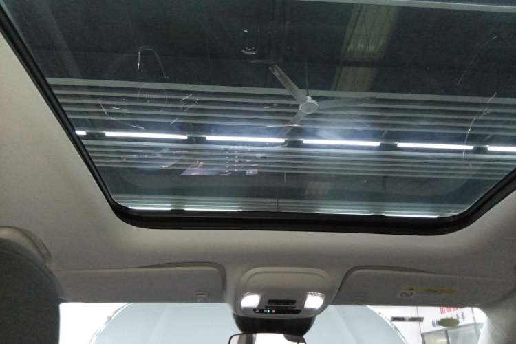Used Buick Envision 2025 25T Entry-Grade Platinum Edition Headliner