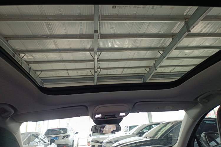Used Buick Envision 2025 25T Entry-Grade Platinum Edition Headliner