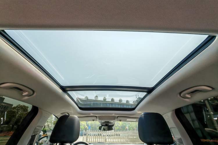 Used Buick Envision 2025 25T Entry-Grade Platinum Edition Headliner
