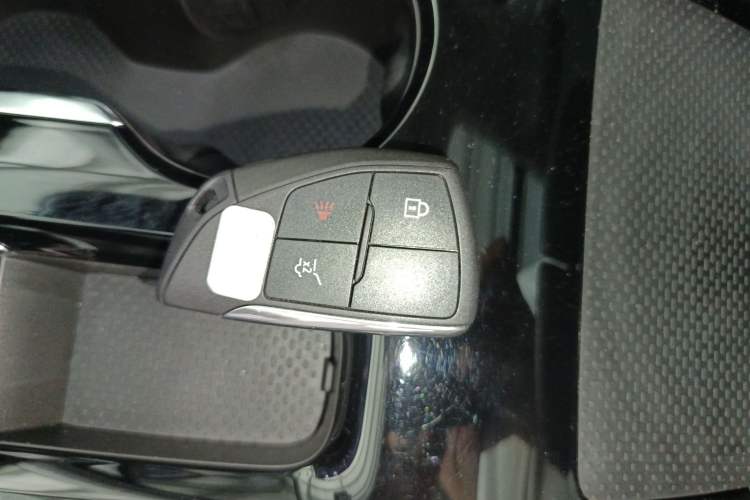 Used Buick Envision 2025 25T Entry-Grade Platinum Edition Interior 1