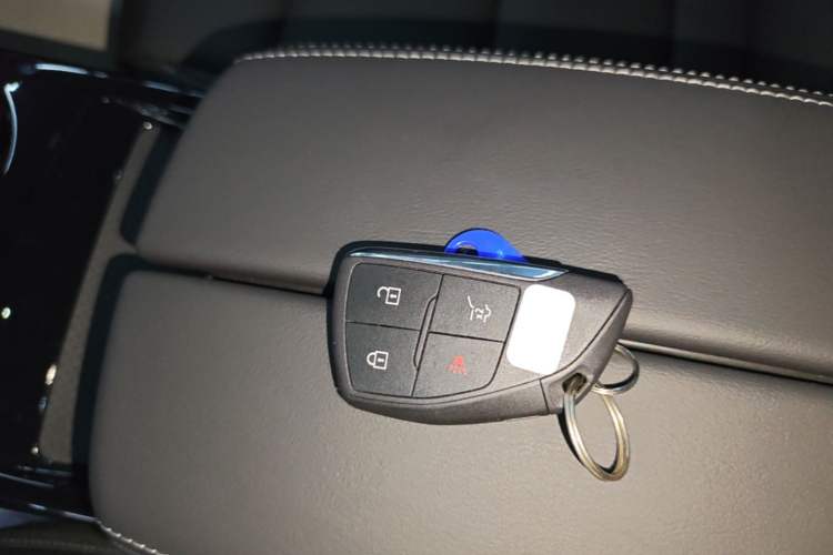 Used Buick Envision 2025 25T Entry-Grade Platinum Edition Interior 1
