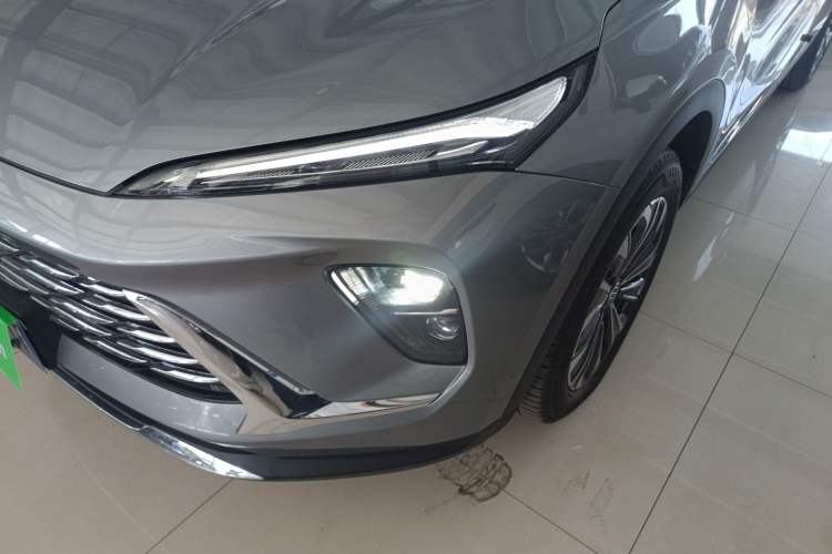 Used Buick Envision 2025 25T Entry-Grade Platinum Edition Left Front Headlight
