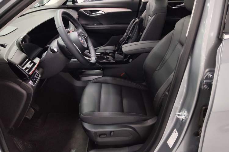 Used Buick Envision 2025 25T Entry-Grade Platinum Edition Left Front Seat