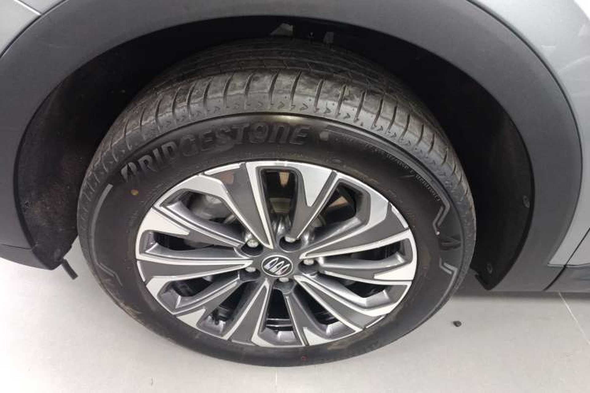 Used Buick Envision 2025 Encore Plus 28T Two-Wheel-Drive Platinum Edition Left Front Wheel Hub