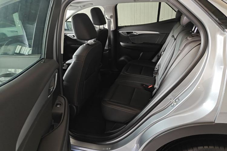 Used Buick Envision 2025 25T Entry-Grade Platinum Edition Left Rear Seat