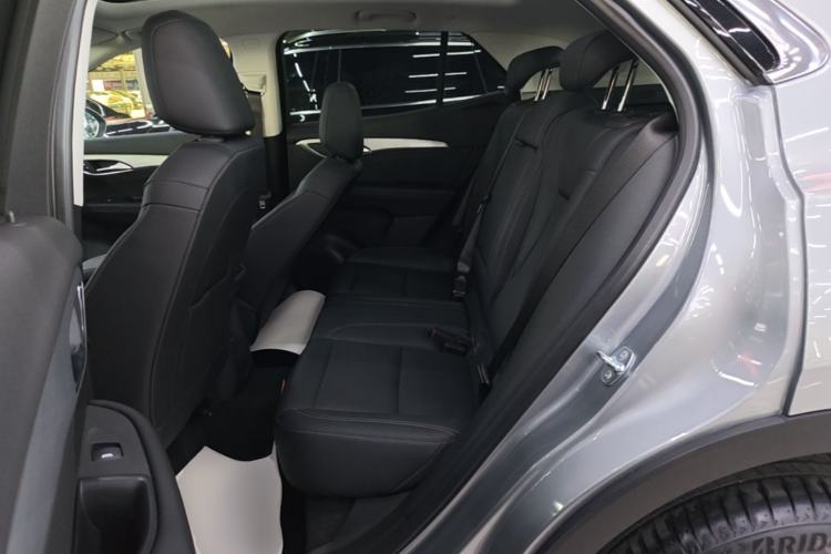 Used Buick Envision 2025 25T Entry-Grade Platinum Edition Left Rear Seat