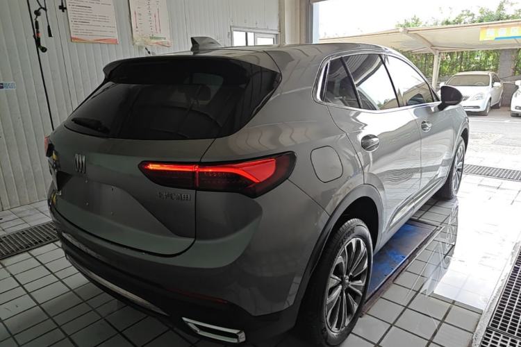 Used Buick Envision 2025 25T Entry-Grade Platinum Edition Rear Right 45 Deg