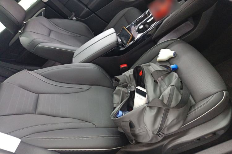 Used Buick Envision 2025 Encore Plus 28T Two-Wheel-Drive Platinum Edition Right Front Seat