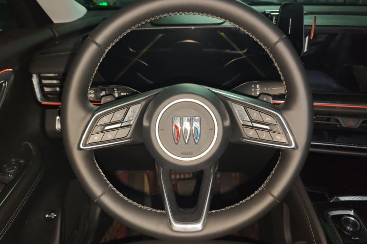 Used Buick Envision 2025 Encore Plus 28T All-Wheel-Drive Platinum Edition Steering Wheel
