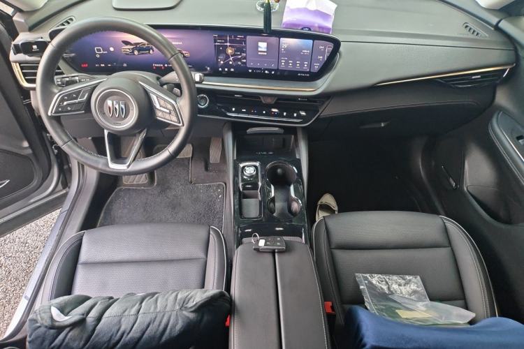 Used Buick Envision 2025 Encore Plus Four-Wheel Drive Avenir Center Console
