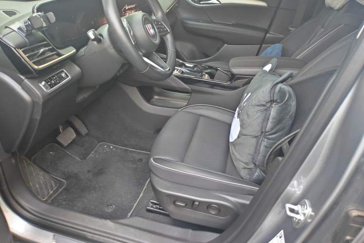 Used Buick Envision 2025 Encore Plus Four-Wheel Drive Avenir Left Front Seat