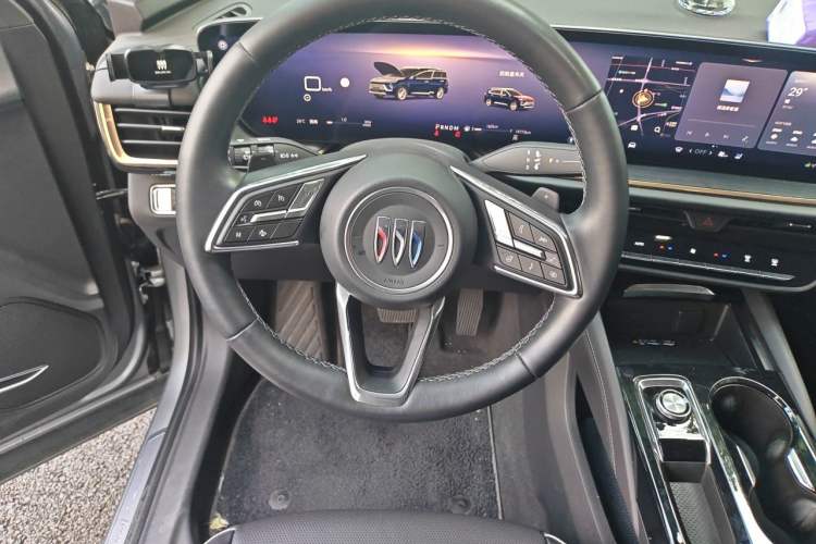 Used Buick Envision 2025 Encore Plus Four-Wheel Drive Avenir Steering Wheel