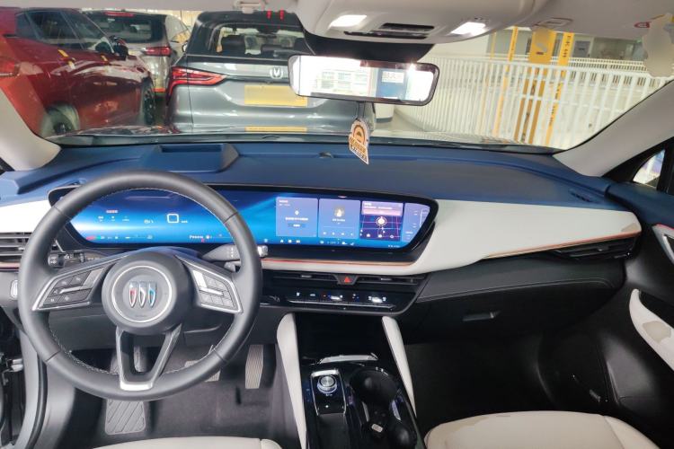 Used Buick Envision 2025 Encore Plus Four-Wheel Drive Avenir Center Console