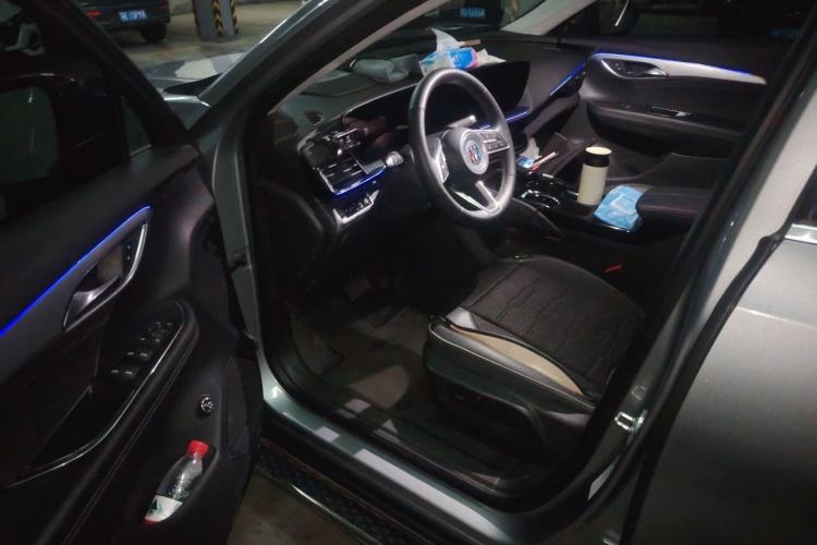 Used Buick Envision 2025 Encore Plus 28T Two-Wheel-Drive Platinum Edition Driver Seat