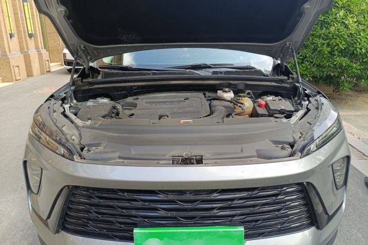Used Buick Envision 2025 Encore Plus 28T Two-Wheel-Drive Platinum Edition Engine Bay