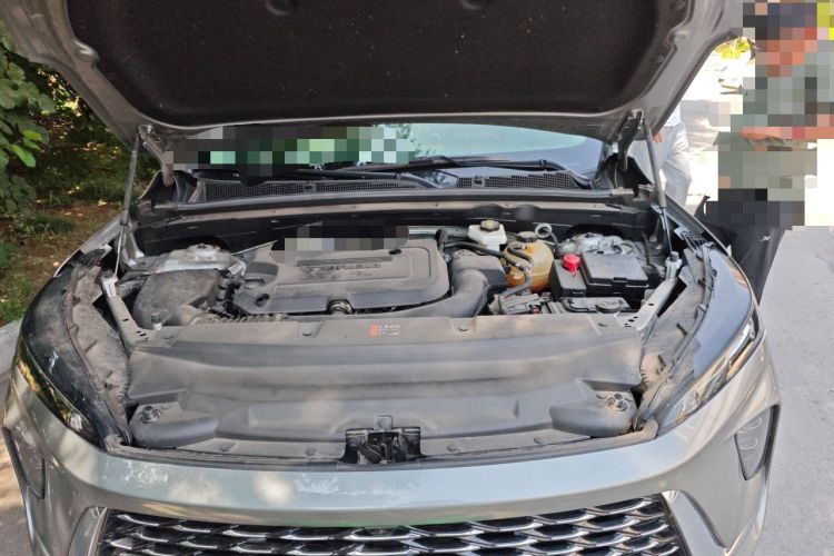 Used Buick Envision 2025 Encore Plus Four-Wheel Drive Avenir Engine Bay