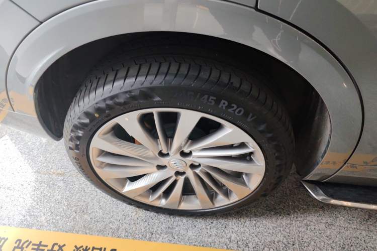 Used Buick Envision 2025 Encore Plus Four-Wheel Drive Avenir Exterior 5