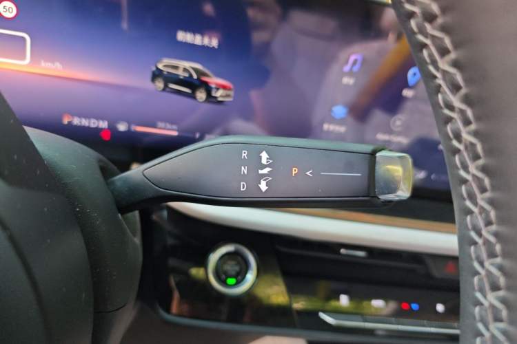Used Buick Envision 2025 Encore Plus Four-Wheel Drive Avenir Gear Lever